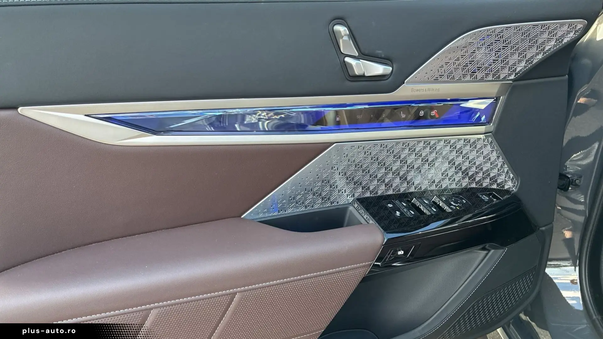 BMW 750e xDrive M Sports package  TOP EQUIPMENT