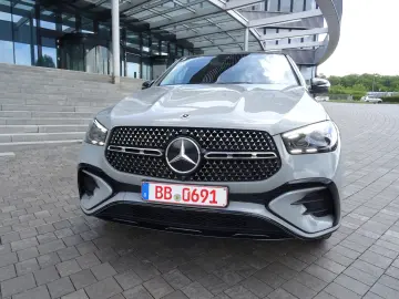 MERCEDES-BENZ GLE 300 d 4M Coupe AMG Pano AHK Airmatic Burm