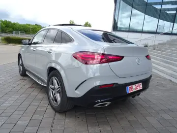 MERCEDES-BENZ GLE 300 d 4M Coupe AMG Pano AHK Airmatic Burm