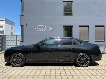 BMW 740d xD M-Sport A-door Sky TV SoftClos B&W FULL