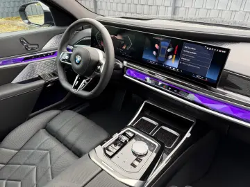 BMW 740d xD M-Sport A-door Sky TV SoftClos B&W FULL
