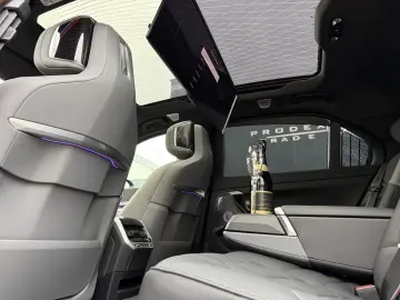 BMW 740d xD M-Sport A-door Sky TV SoftClos B&W FULL