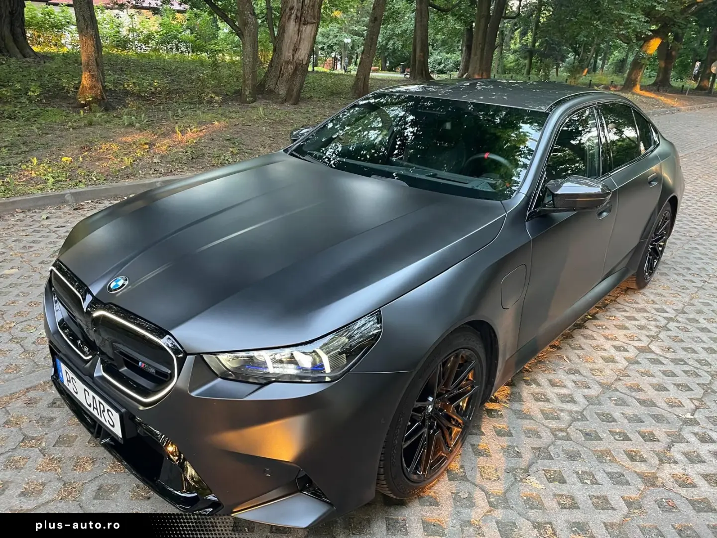 BMW M5 Lim   M-CARBON   BOWERS & WILKINS   GARANTIE