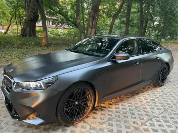 BMW M5 Lim   M-CARBON   BOWERS & WILKINS   GARANTIE