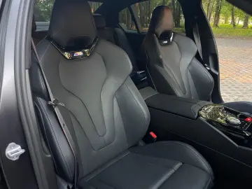 BMW M5 Lim   M-CARBON   BOWERS & WILKINS   GARANTIE