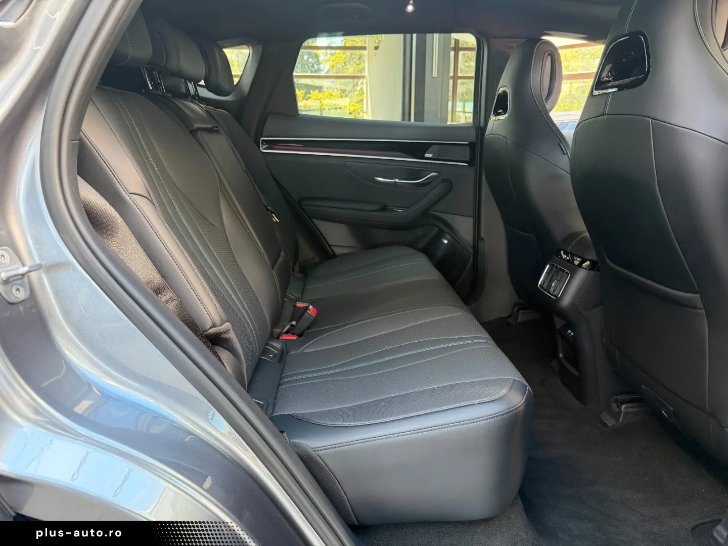 BYD Seal U 1.5 DM-i PHEV  Boost