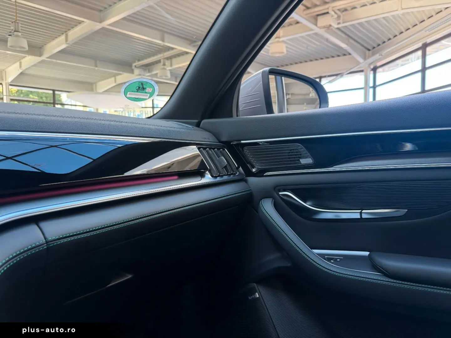 BYD Seal U 1.5 DM-i PHEV  Boost