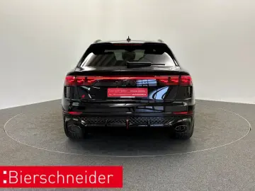 Audi RS Q8 performance