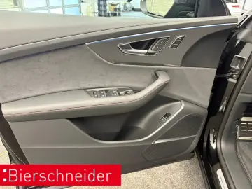 Audi RS Q8 performance