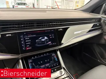 Audi RS Q8 performance