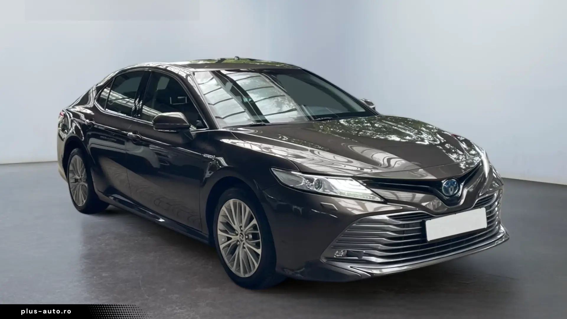 TOYOTA Camry 2021 — imagine 2