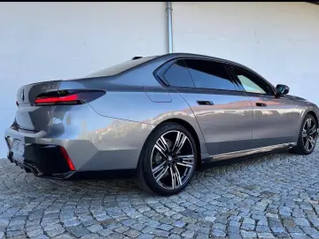 BMW 750e xDr.  MSPORT PRO LOUNGE SEAT FUND EN KR