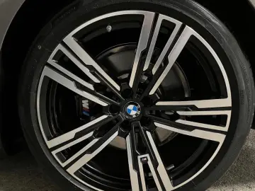 BMW 750e xDr.  MSPORT PRO LOUNGE SEAT FUND EN KR