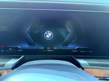 BMW 740dx MPaketPro 21  B&W Kristall TV PanoSky E.Tü