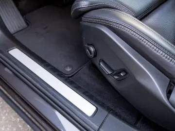 Volvo XC60 Recharge T8 AWD Ultimate Bright
