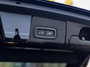 Volvo XC60 Recharge T8 AWD Ultimate Bright