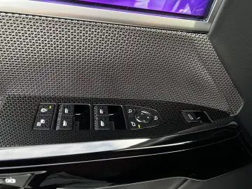 BMW 740 d xDrive M-Pro SKYLoung Leather-Red REARTV!