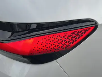 BMW 740 d xDrive M-Pro SKYLoung Leather-Red REARTV!