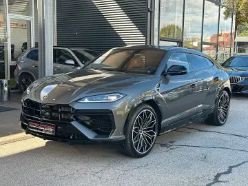 LAMBORGHINI URUS SE