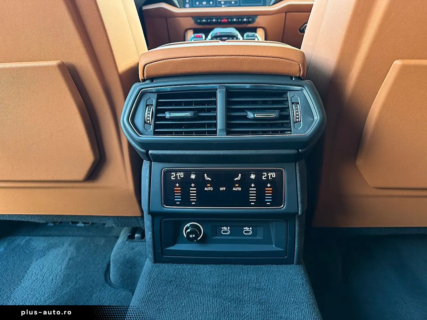 LAMBORGHINI URUS SE