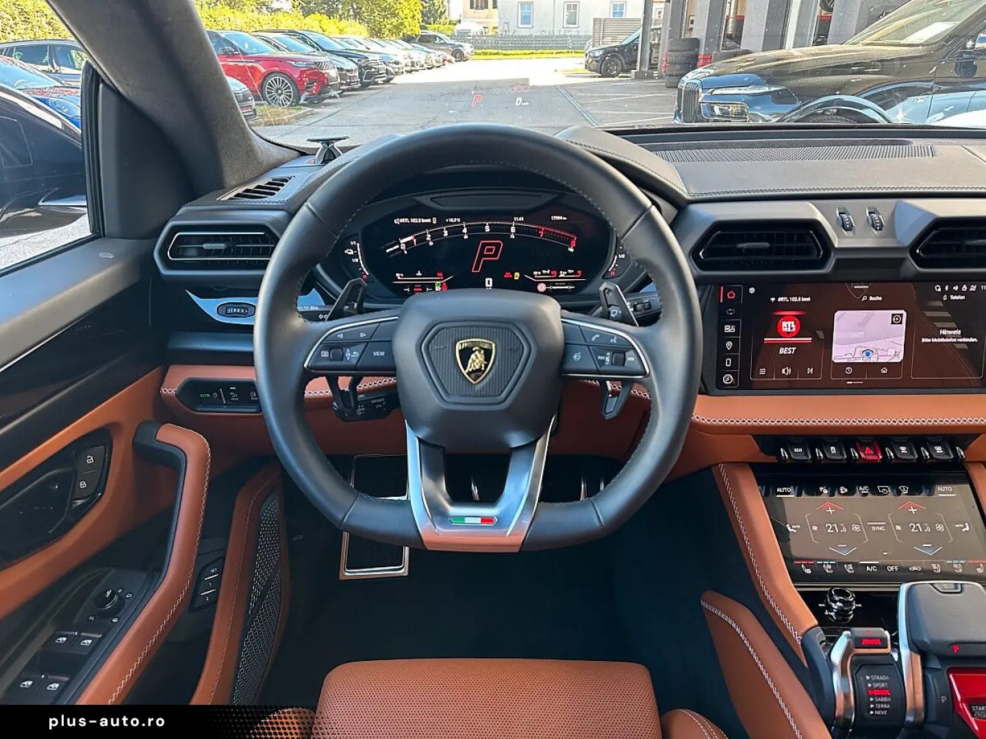 LAMBORGHINI URUS SE