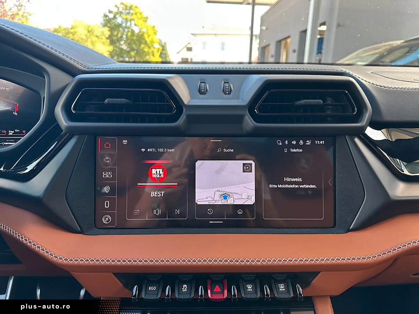 LAMBORGHINI URUS SE