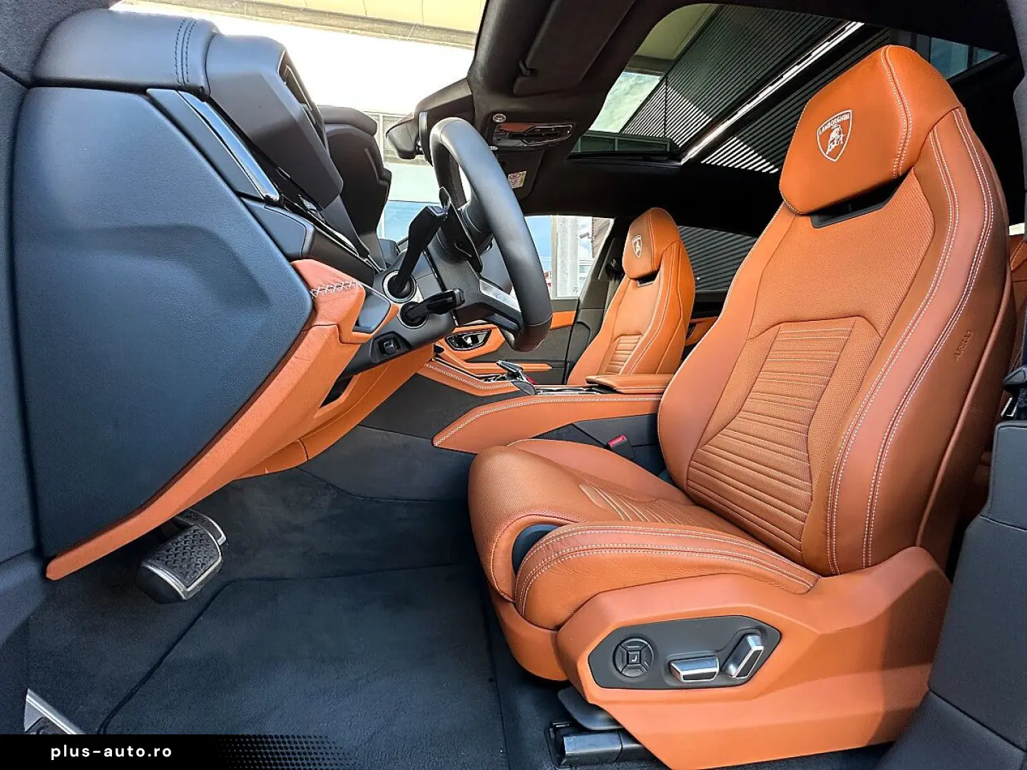 LAMBORGHINI URUS SE