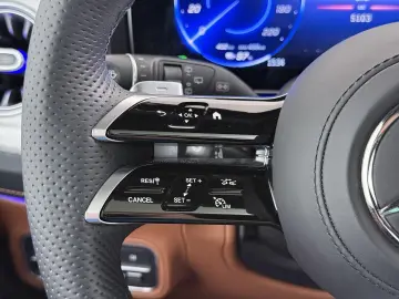 Mercedes-Benz G 580 with EQ technology 116 kWh   MANUF