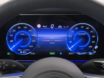 Mercedes-Benz G 580 with EQ technology 116 kWh   MANUF