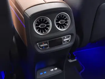 Mercedes-Benz G 580 with EQ technology 116 kWh   MANUF