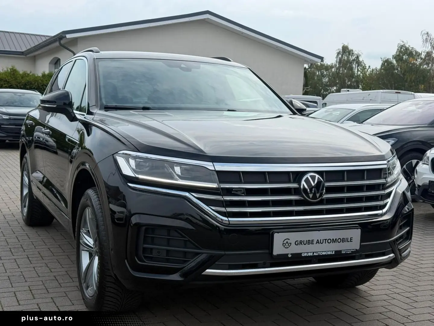 VW Touareg R-Line 4Motion DSG LED NAV SHZ ACC 360