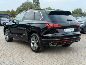 VW Touareg R-Line 4Motion