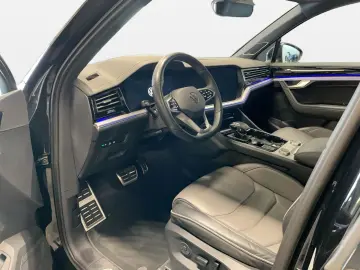 VW Touareg R-Line V6 TDI 4 motion