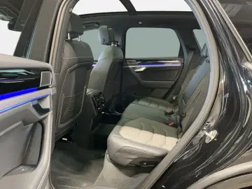 VW Touareg R-Line V6 TDI 4 motion