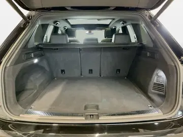VW Touareg R-Line V6 TDI 4 motion