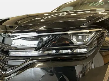 VW Touareg R-Line V6 TDI 4 motion