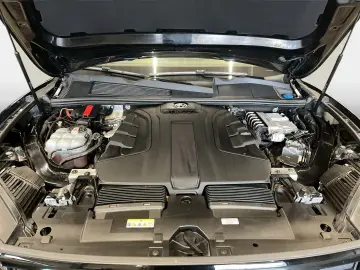 VW Touareg R-Line V6 TDI 4 motion
