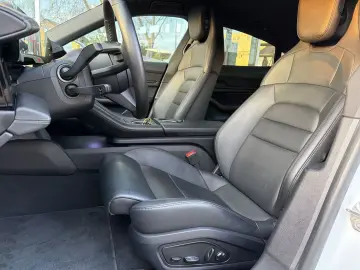 PORSCHE Taycan 4S PLUS 93 4KW ACC INNO 360 AMBIENTE