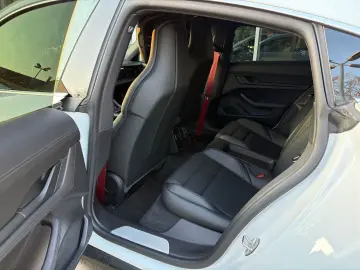 PORSCHE Taycan 4S PLUS 93 4KW ACC INNO 360 AMBIENTE