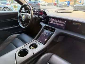 PORSCHE Taycan 4S PLUS 93 4KW ACC INNO 360 AMBIENTE