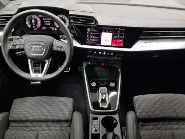 AUDI A3 Sportback 45 TFSIe S LINE LM18 LED AHK NAVI