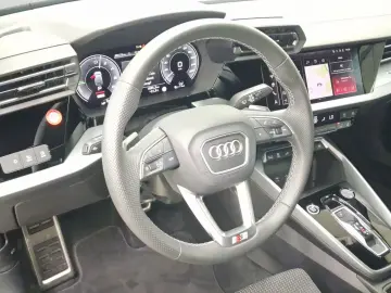 AUDI A3 Sportback 45 TFSIe S LINE LM18 LED AHK NAVI