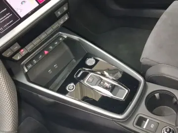 AUDI A3 Sportback TFSIe 200kW 2x S LINE PANO MATRIX A