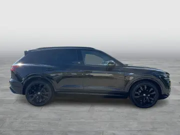VW Touareg  Edition 20  3.0TDI 4M R-LINE
