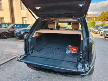 LAND ROVER RR P440e LWB Autobiography 3.0 Pano Side step