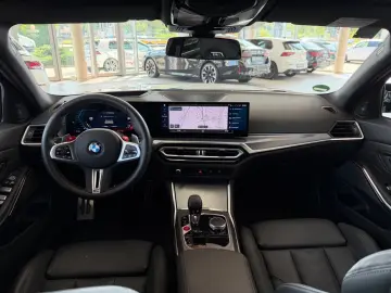 BMW M3 Lim. xDrive Comp. Carbon Laser