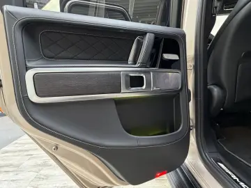 MERCEDES-BENZ G 63 AMG MANUFAKTUR Night ActiveRide S…