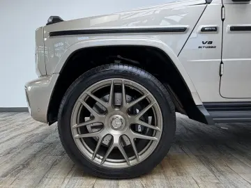 MERCEDES-BENZ G 63 AMG MANUFAKTUR Night ActiveRide S…