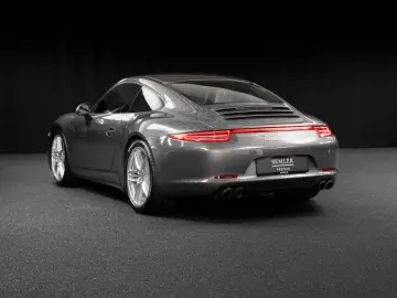 PORSCHE 911 Carrera 4 S