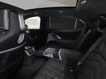 BMW 740d xDrive M Sport_MY2027